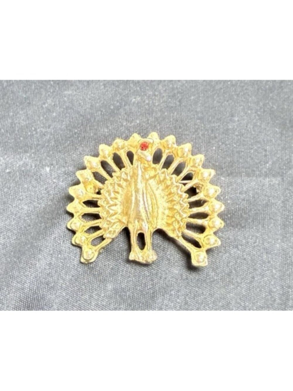 Gold Tone Peacock Brooch Pin Red Round Glass Stone 1" Pin Back Animal Theme READ